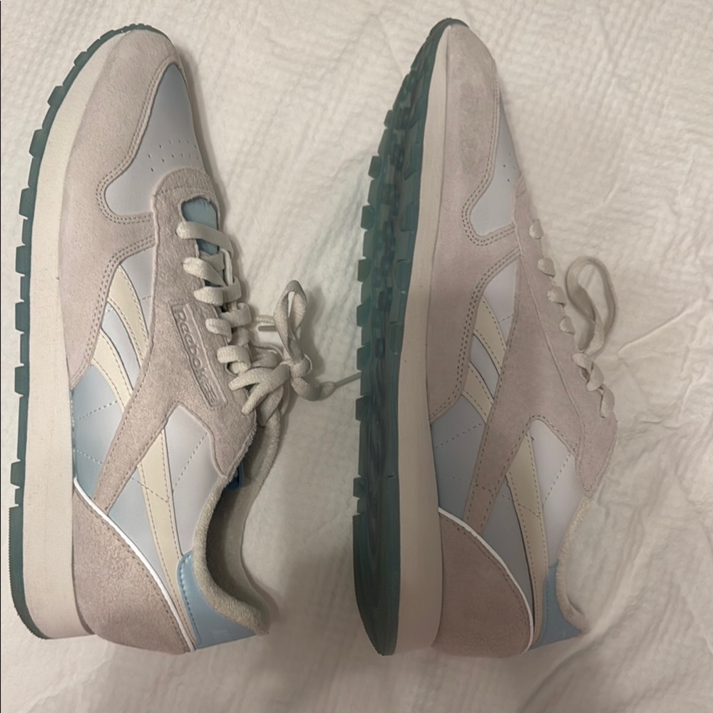 Reebok Cream and Blue Classic Sneakers